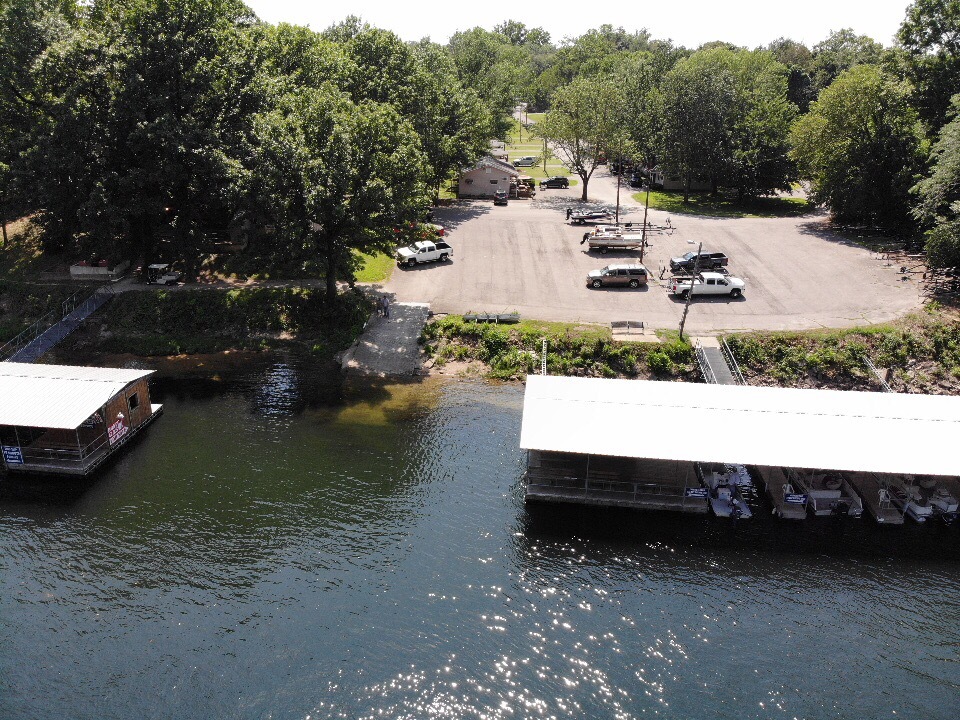 Cooper Creek Resort and Campground Cabins On Lake Branson