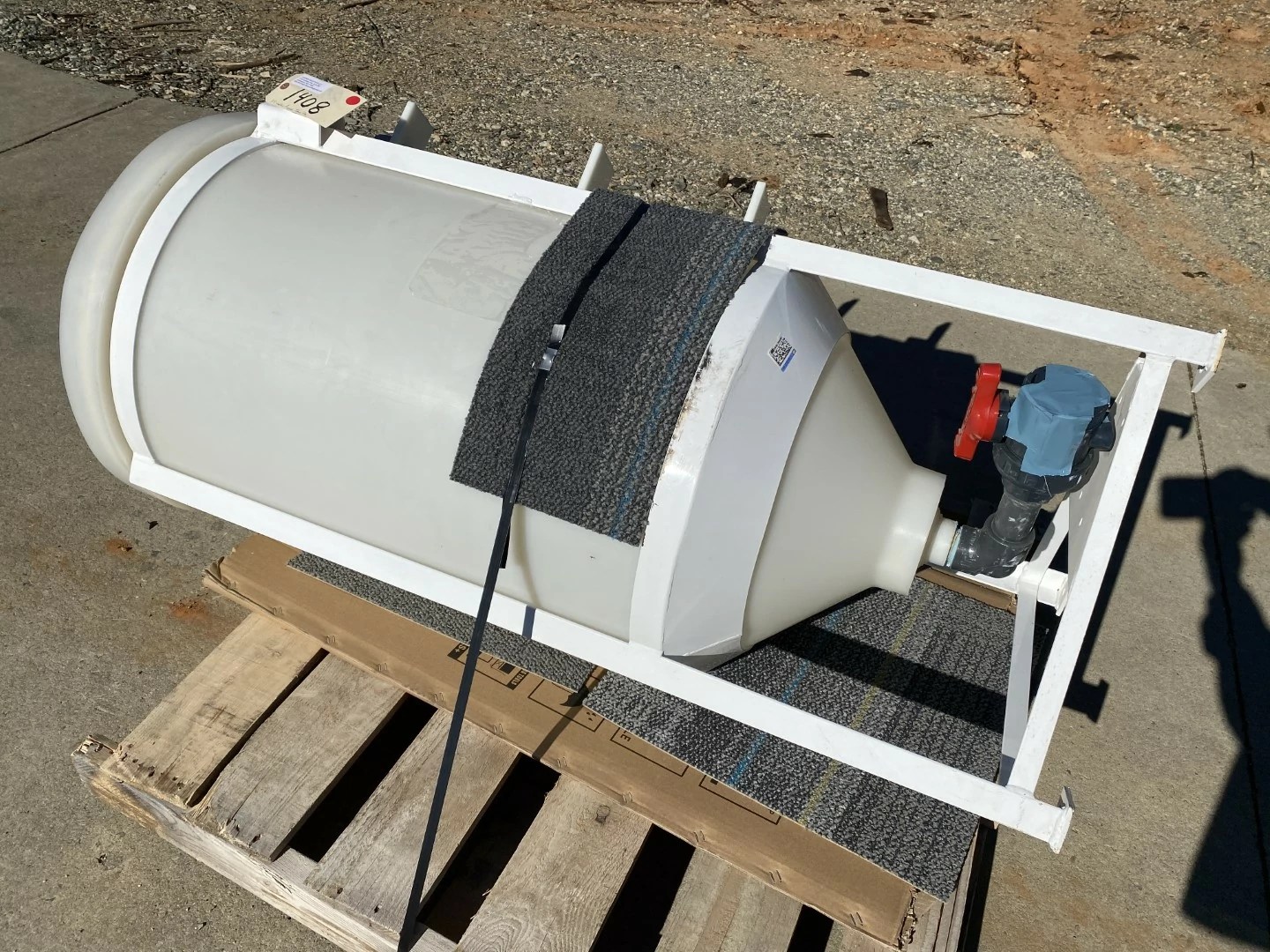 55 GALLON PLASTIC CONICAL HOPPER TANK Cooper Industries LLC