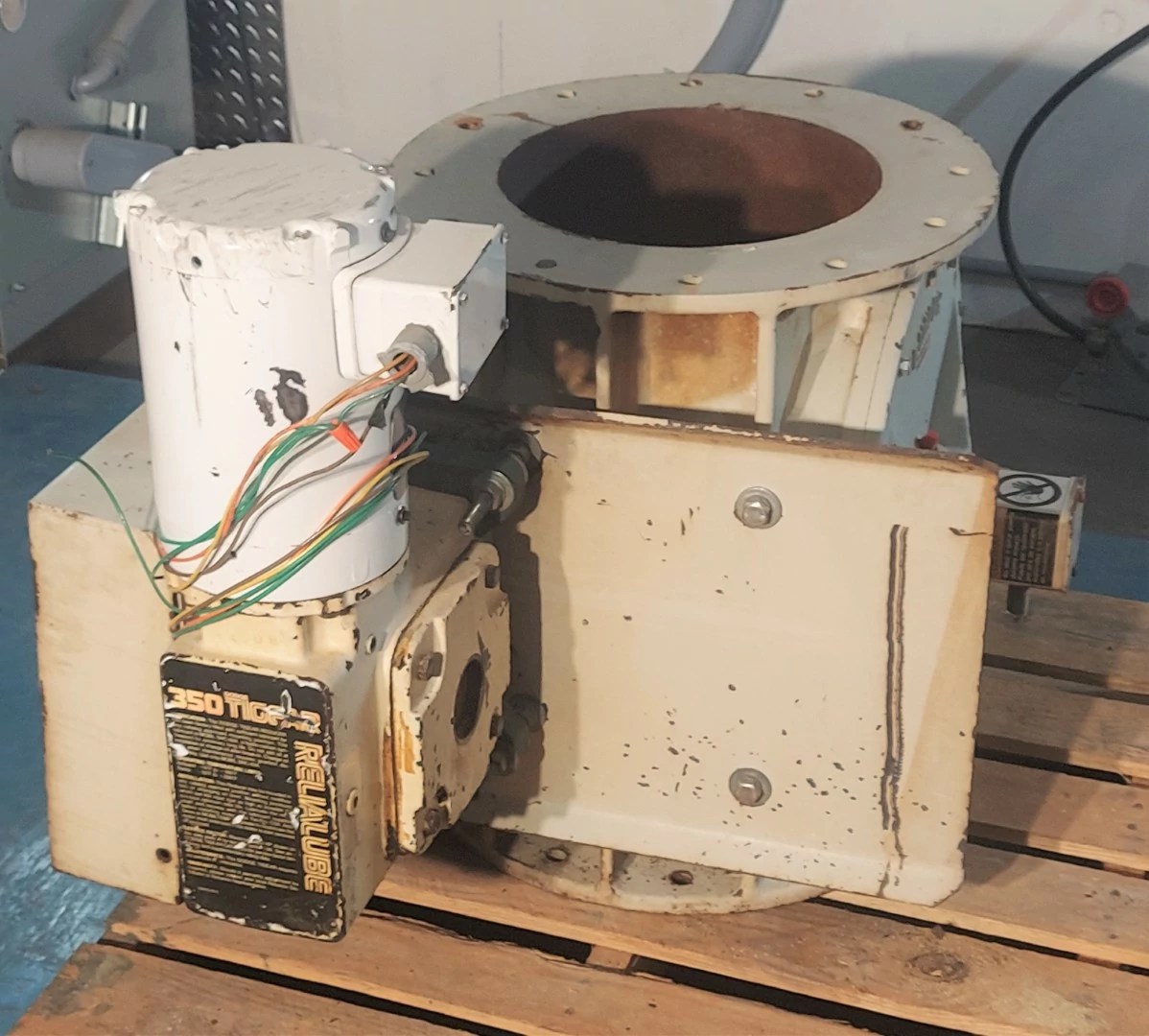 12” BUHLER ROTARY AIRLOCK WITH DRIVE Cooper Industries LLC