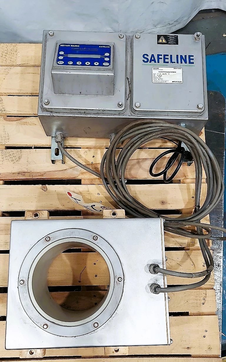 SAFELINE METAL DETECTOR MODEL V3 GF 300 kHz SS SERIAL 102185 Cooper