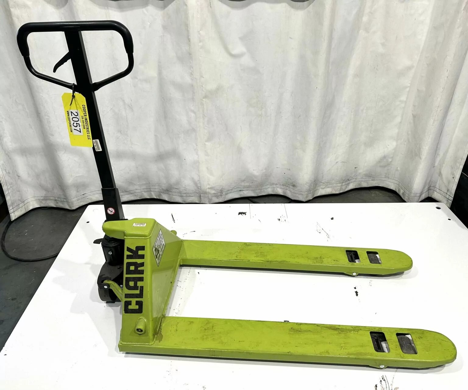 CLARK MODEL CJ55 PALLET JACK Cooper Industries LLC