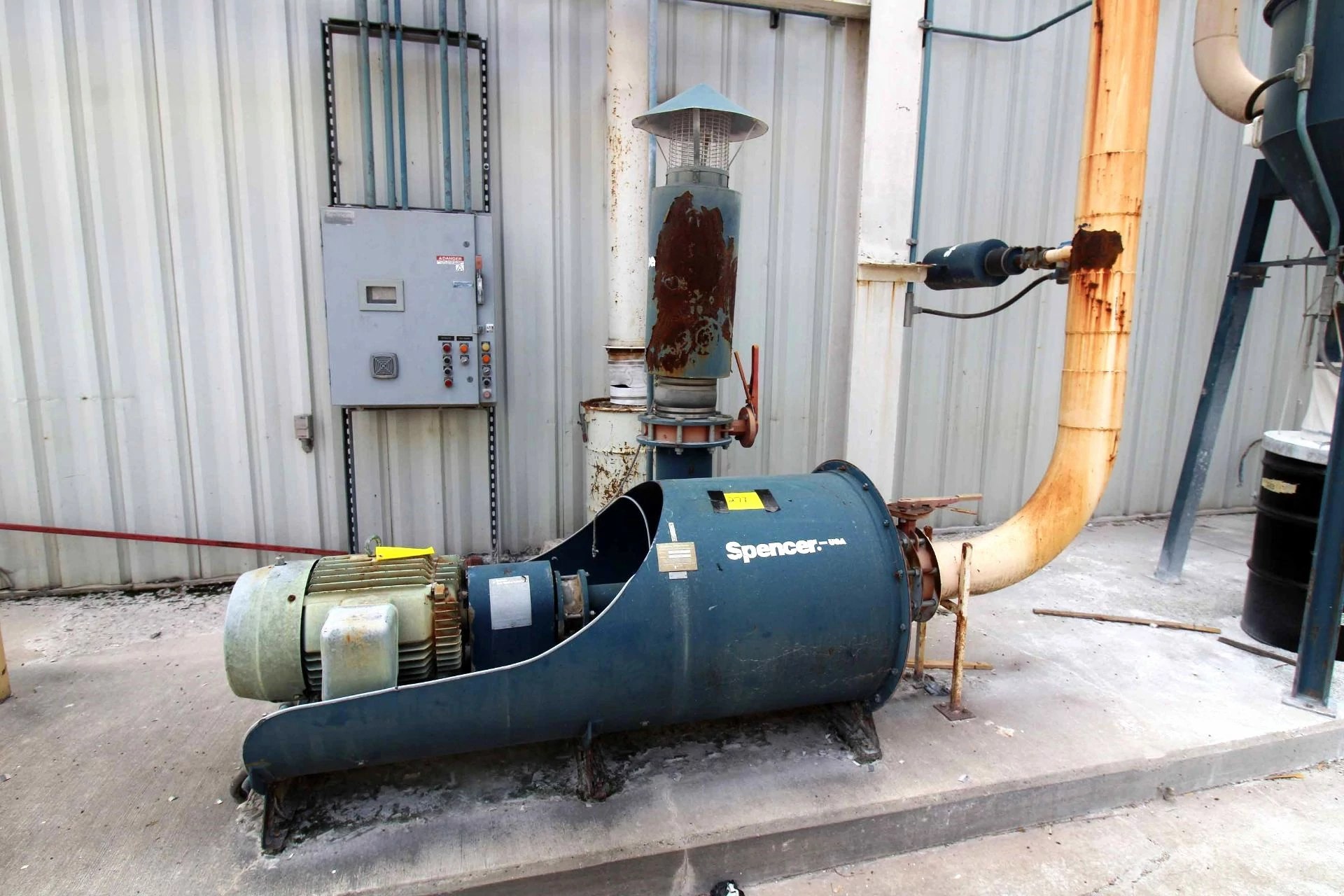 30 HP SPENCER TURBINE CENTRAL VACUUM DUST COLLECTION SYSTEM. MODEL