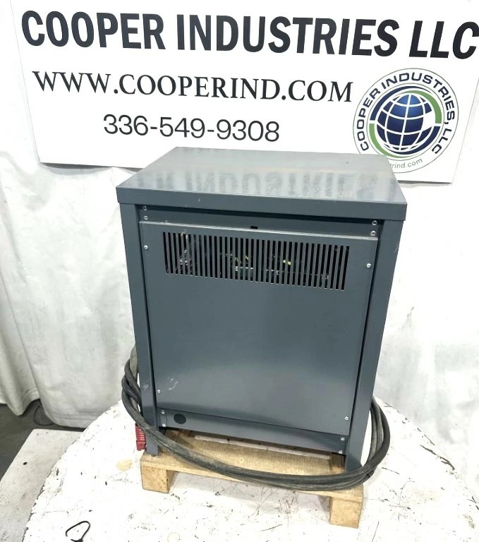 GNB INDUSTRIAL BATTERY CHARGER MODEL EHY24M100N; 24 VOLT, 2.5 KW, 100 AMPS DC Cooper