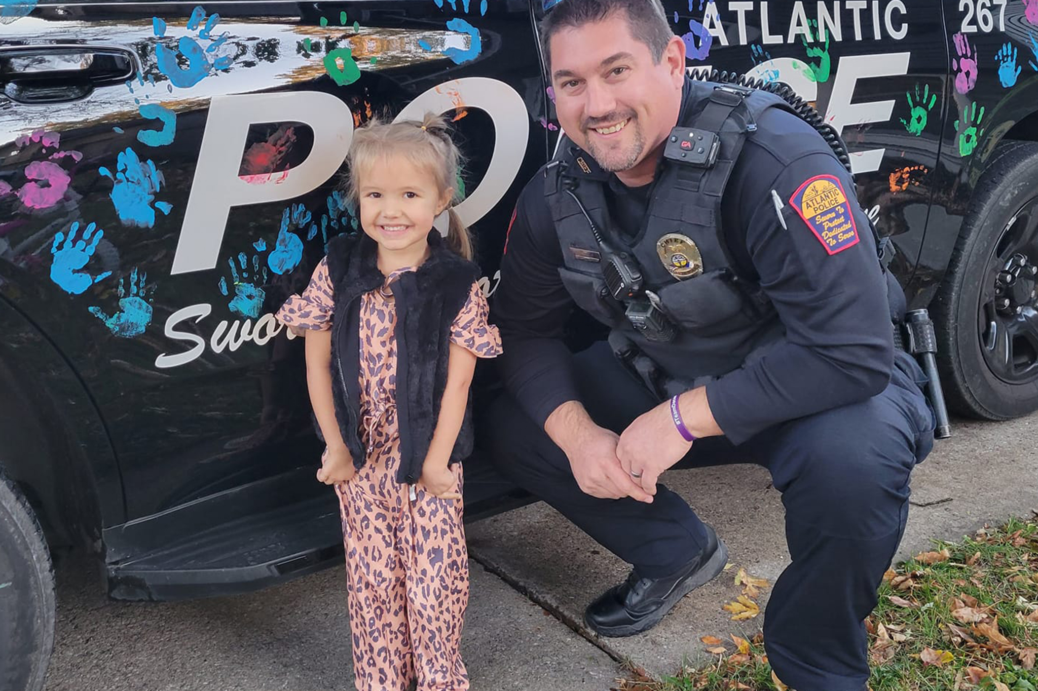 The Community of Atlantic, Iowa, Lends Its Hands to Its Police Department