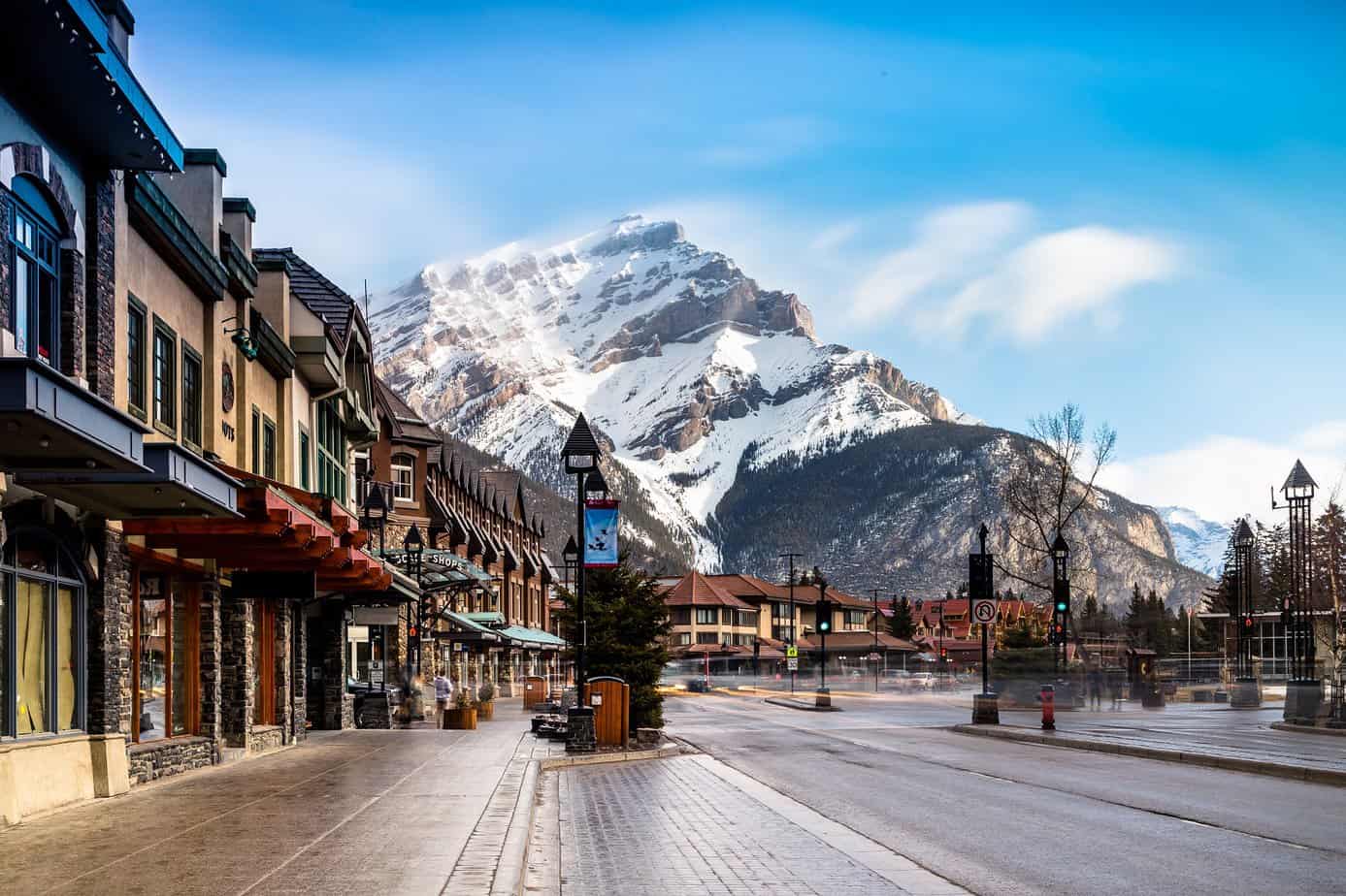 Banff, el paraíso de Canadá Copywrite Colombia Traducciones Oficiales