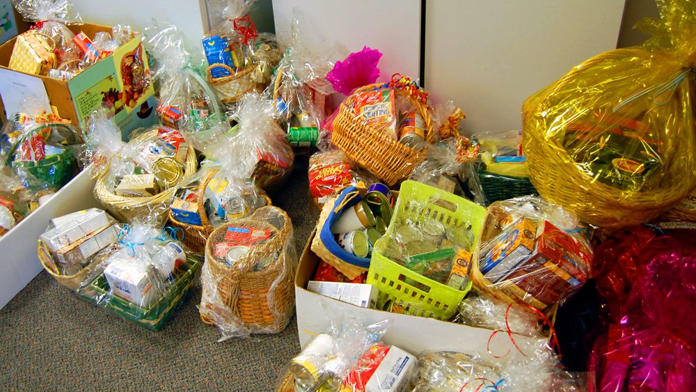 A Tisket a Tasket Donate Food for a Thanksgiving Basket • Coral