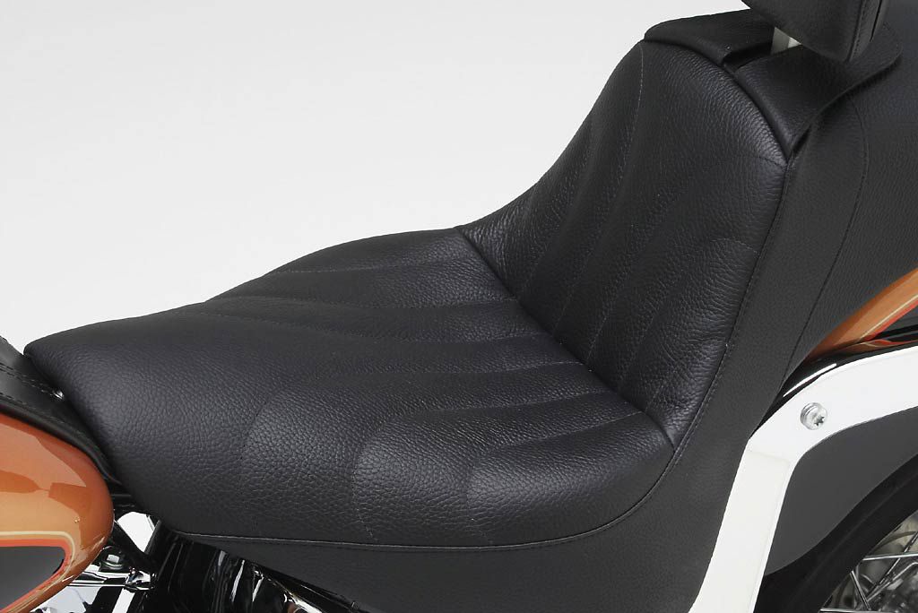Corbin Motorcycle Seats & Accessories HarleyDavidson Softail 800