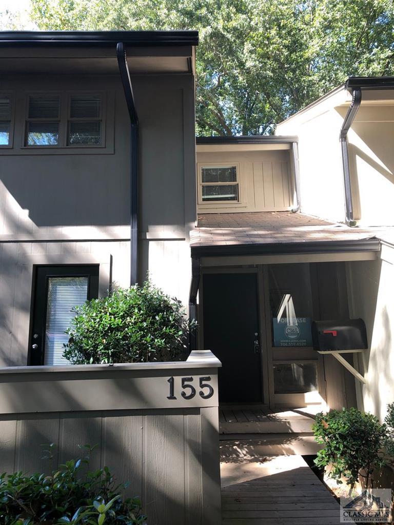 155 Woodstone Drive Corcoran Classic Living