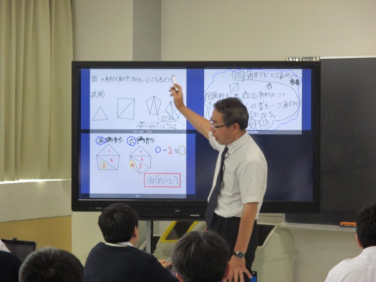 教育ICT学校事例レポート（2）足立学園中学校・高等学校 コアネット教育総合研究所