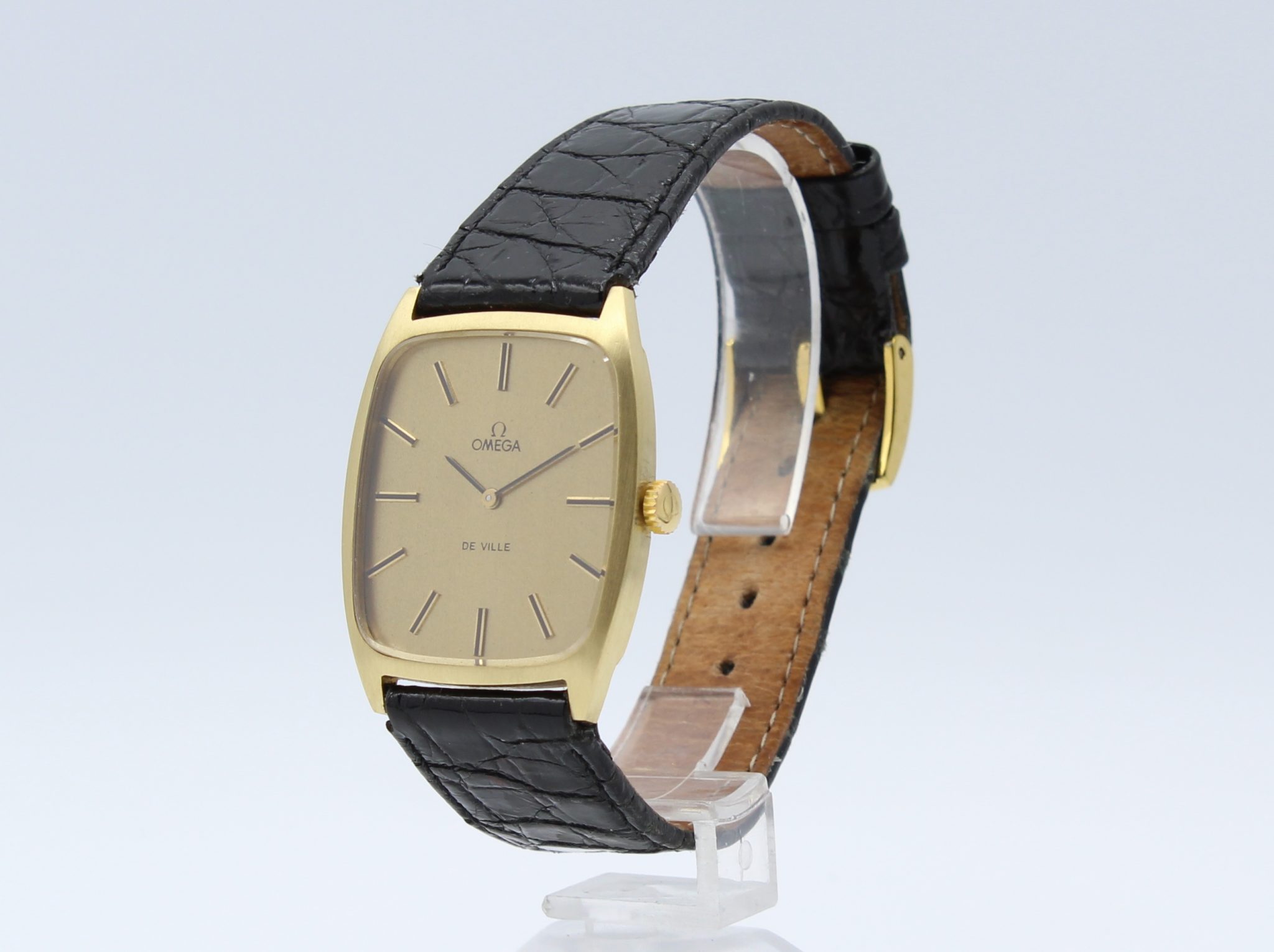 Omega De Ville Quartz 18k Gold Corello