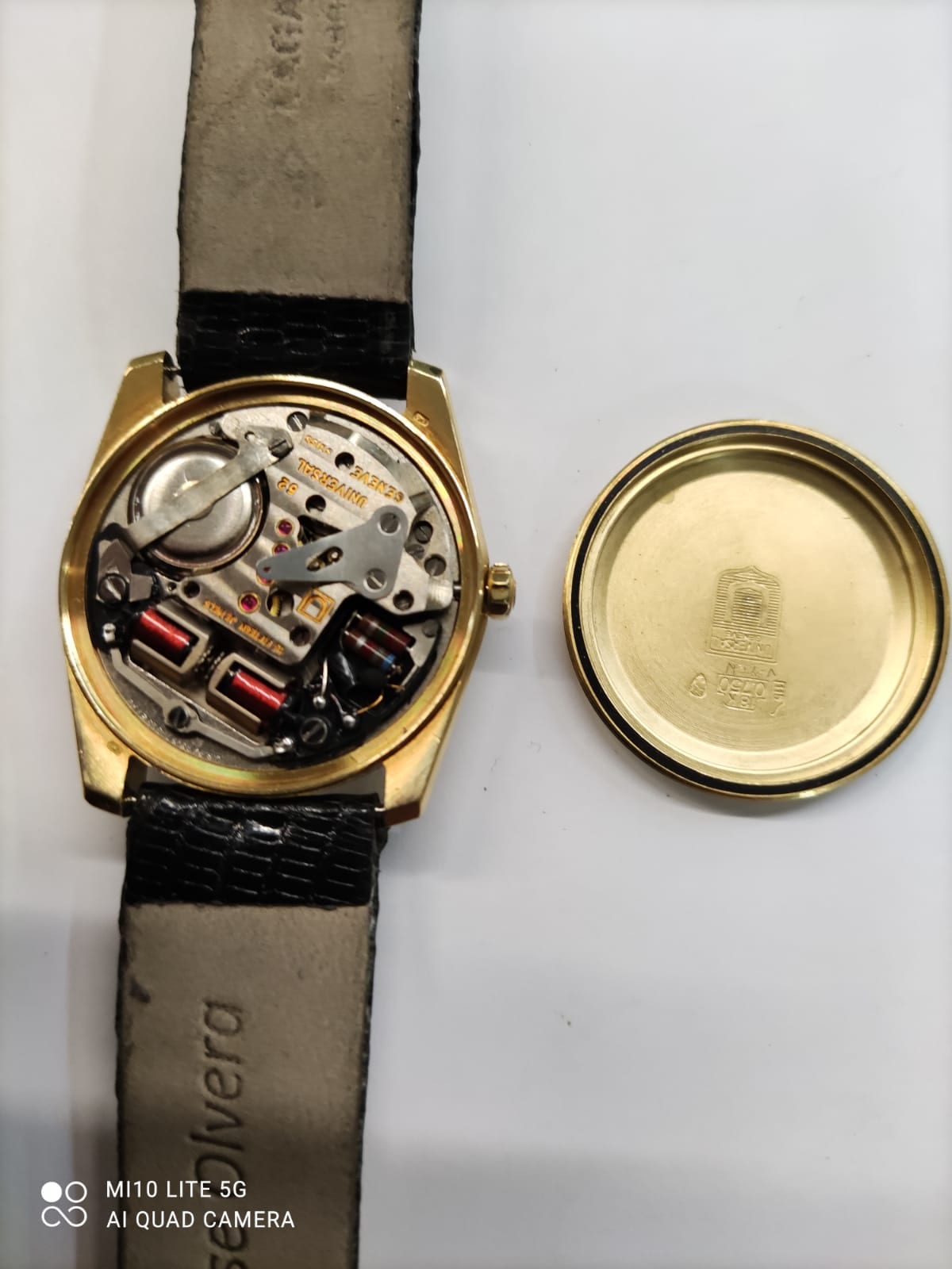 Universal Geneve Unisonic Quartz 18K Gold Ref.52100/02 Corello