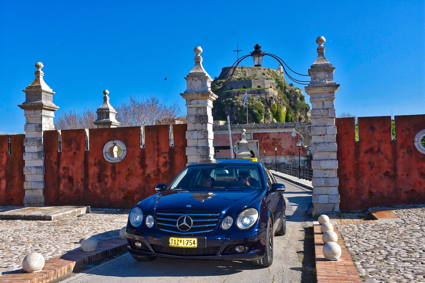 Corfu . Corfu Taxi 24