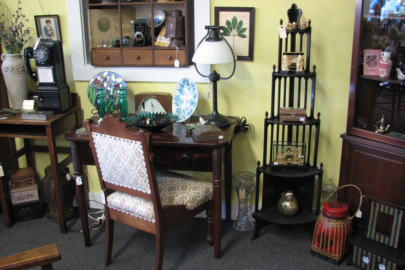 Corner Antiques — Antiques, Collectibles, and Home Decor