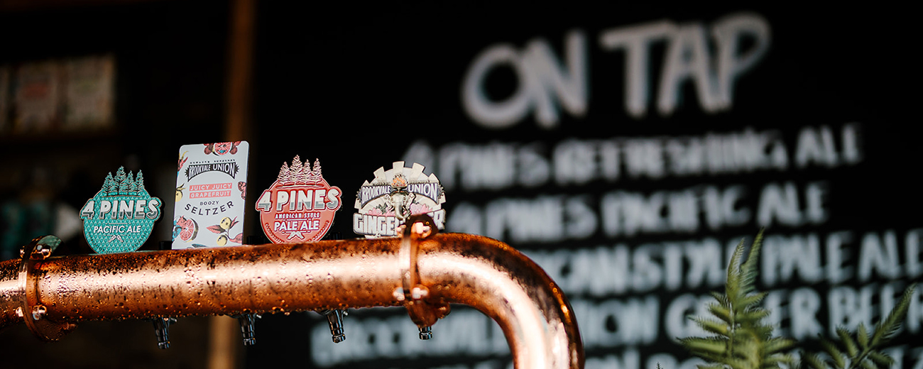 Corner Hotel Bar & kitchen Corner Hotel