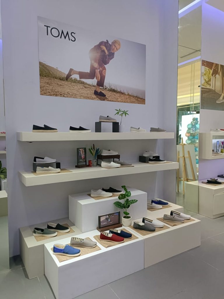 TOMS Philippines Unveils New Store at SM Seaside Cebu, Showcasing