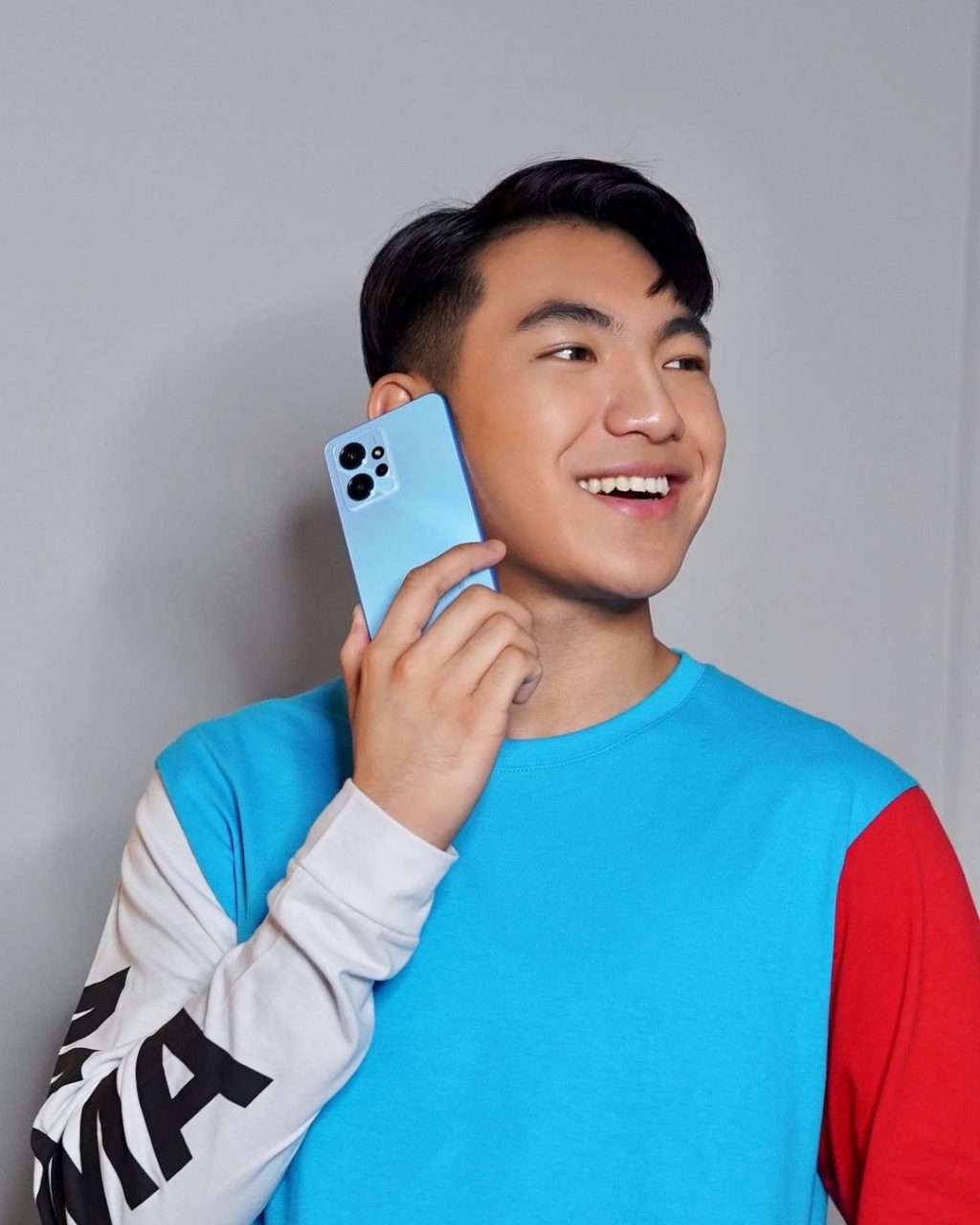 This studentfriendly phone is great for selfexpression, good vibes