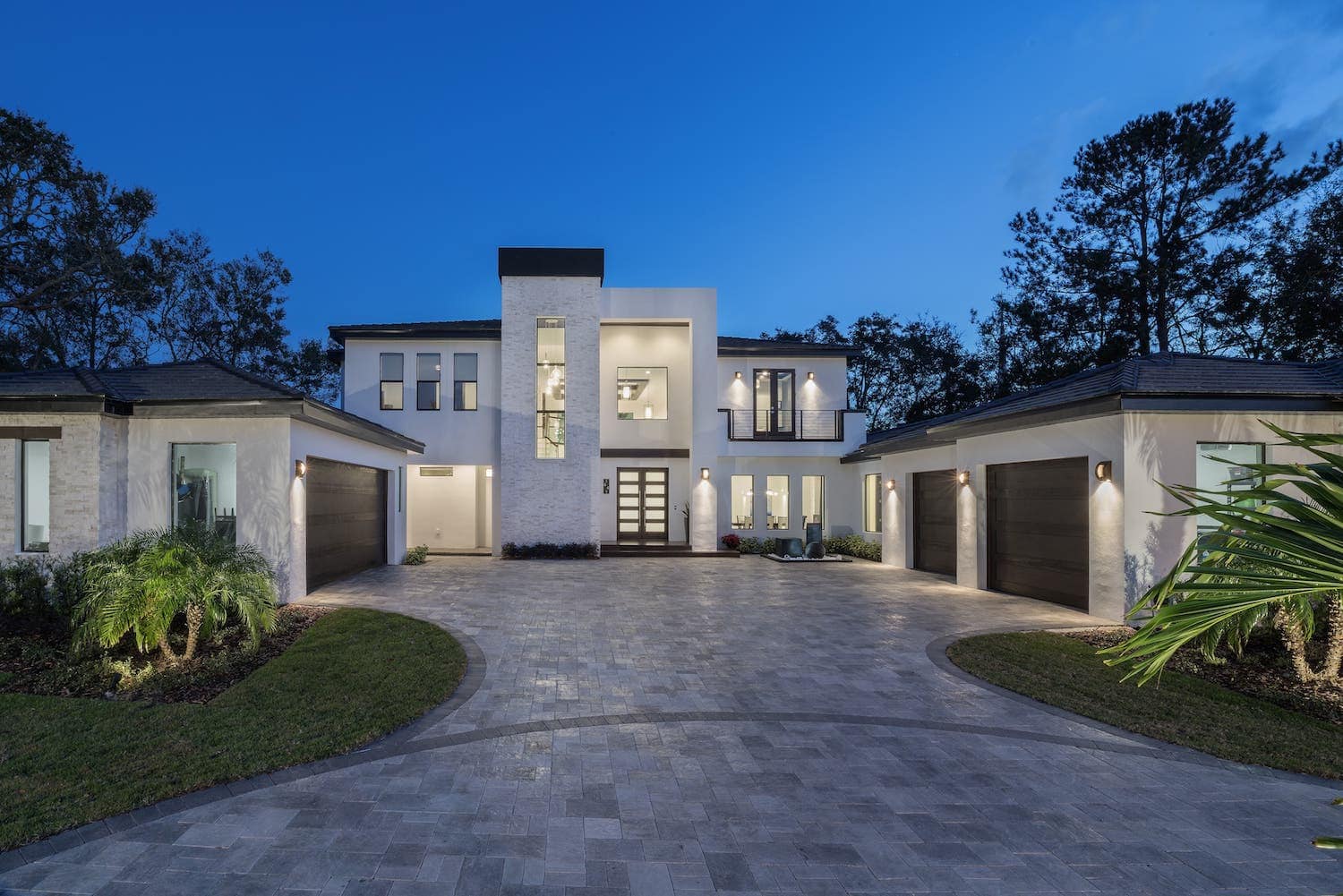 Florida Modern Home by Orlando Custom Home Builder