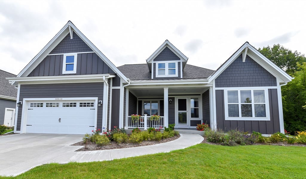 The Glen at Pewaukee Lake Homes with Condominiumlike Services