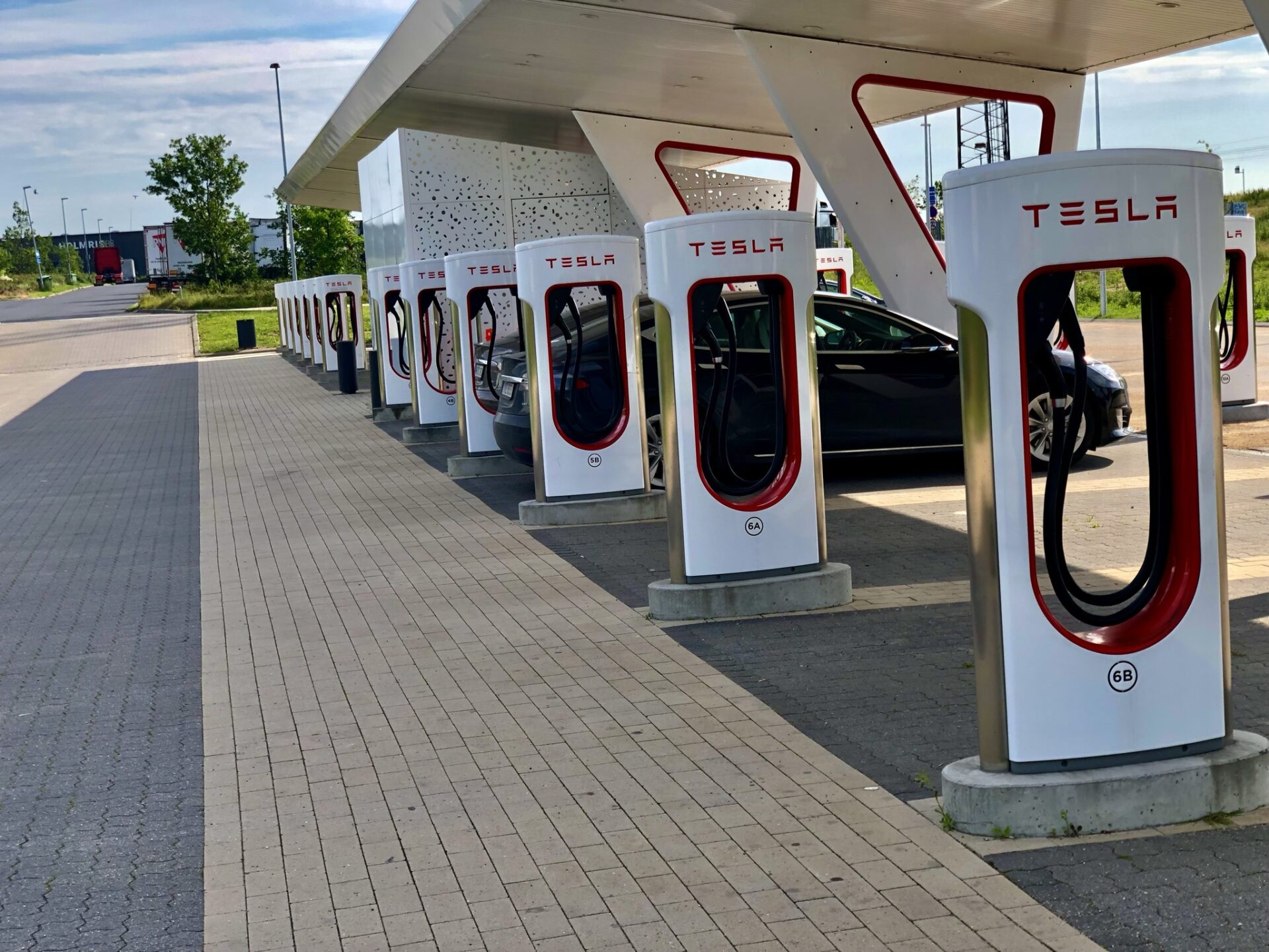 Börsuppgångar i Asien på blockaden mot Tesla sprider