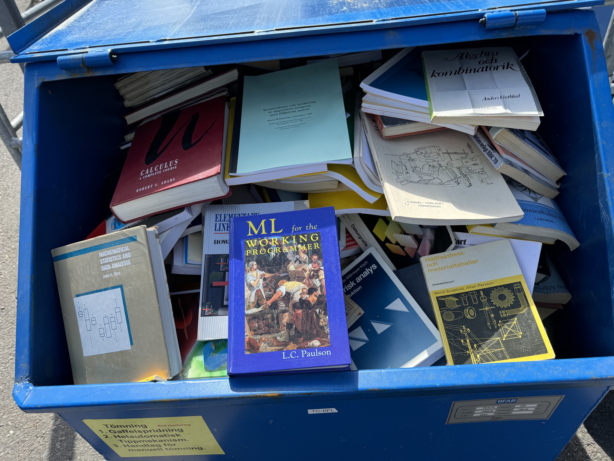 Enormt befriande att slänga gammal skit Cornucopia?