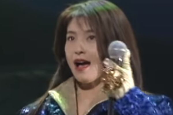 Ongaku Cafe (The '90S): Moritaka Chisato - Do The Best (1995) - Neo-Tokyo 2099 私がオバさんになっても」と歌っていた本人が一向にオバさんにならない→更に…（笑） | Corobuzz