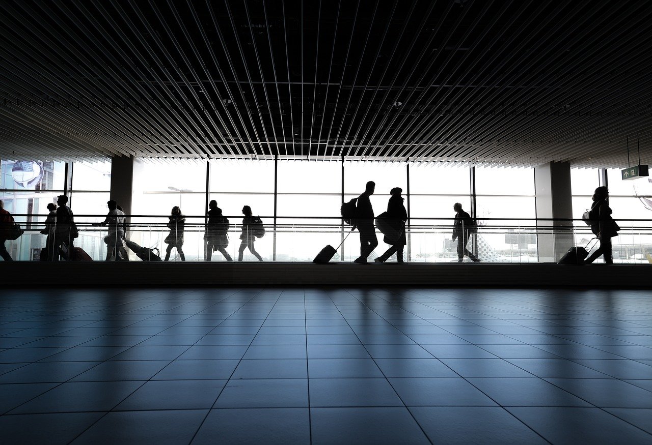 Holiday travel declines as costs rise
