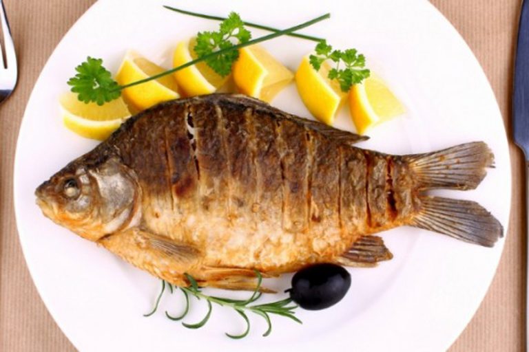 Eat fatty fish to cut your heart disease risk