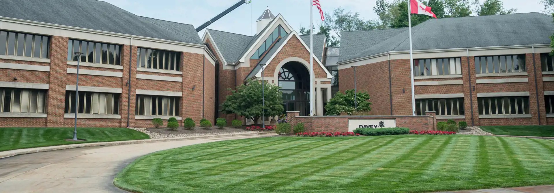 DAVEY Corporate Office Headquarters Phone Number & Address