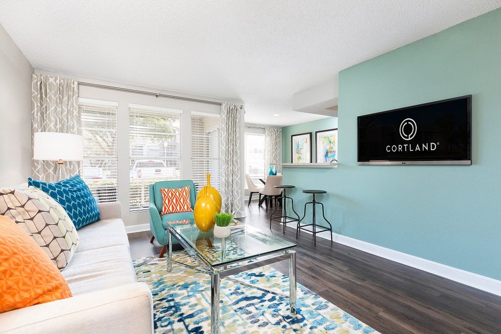 Apartment Photo Gallery Cortland at the Hammocks