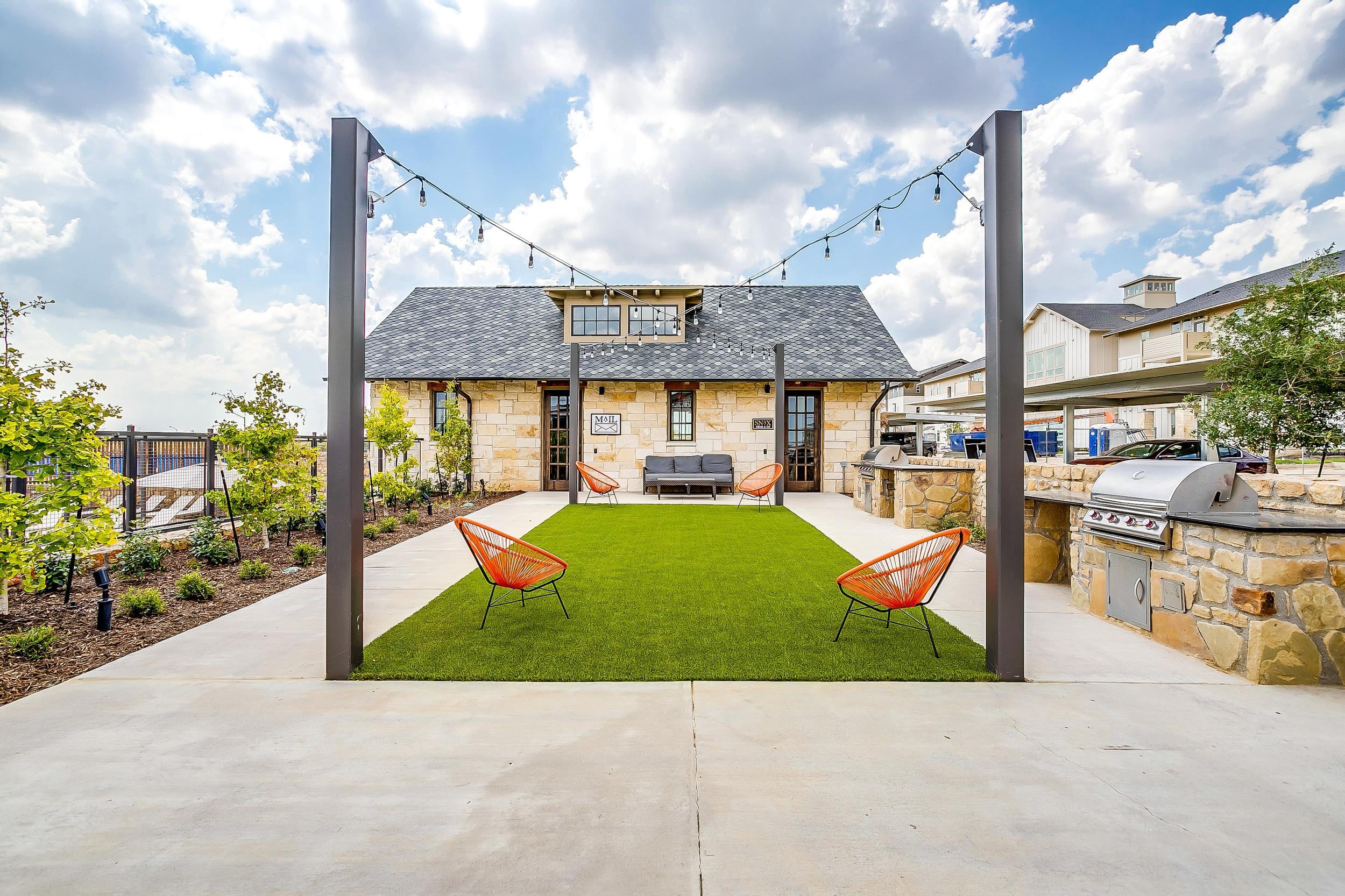 Luxury Apartment Amenities Cortland Chisholm Trail