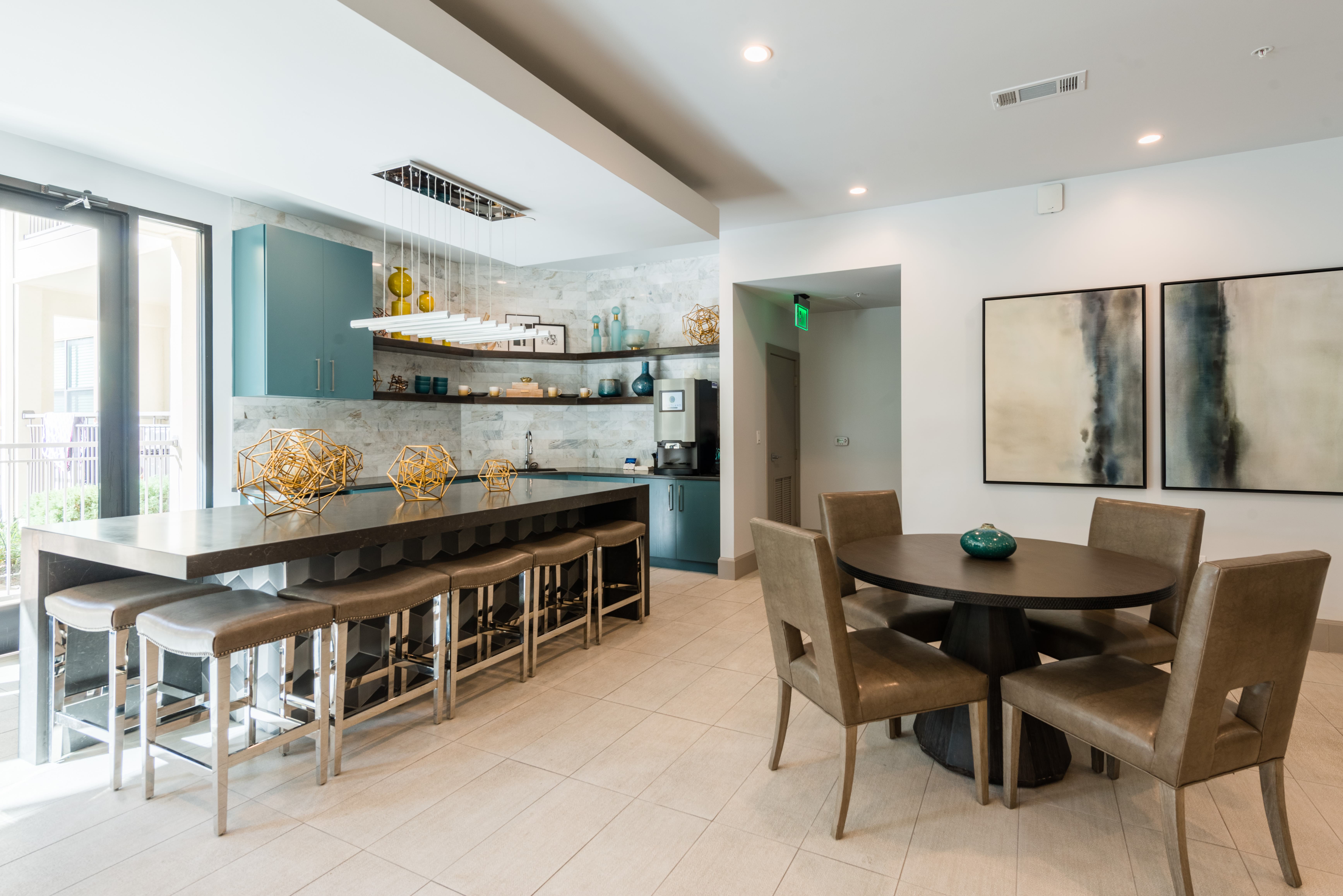 Apartment Photo Gallery Cortland Addison Circle