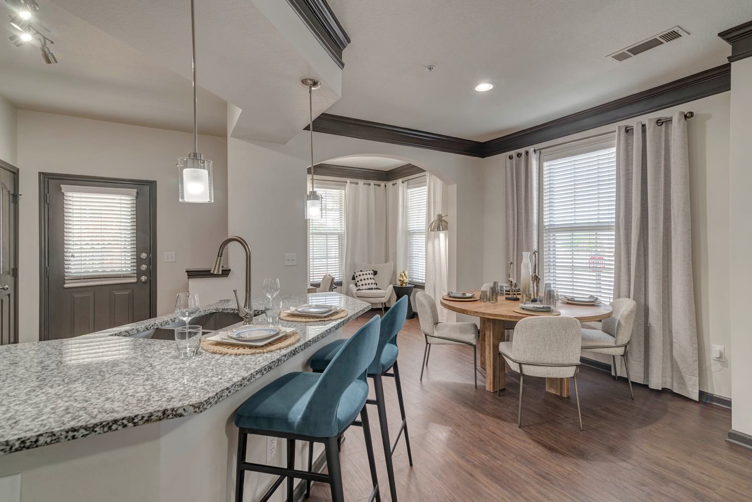 Modern Apartment Photo Gallery Cortland Ridglea