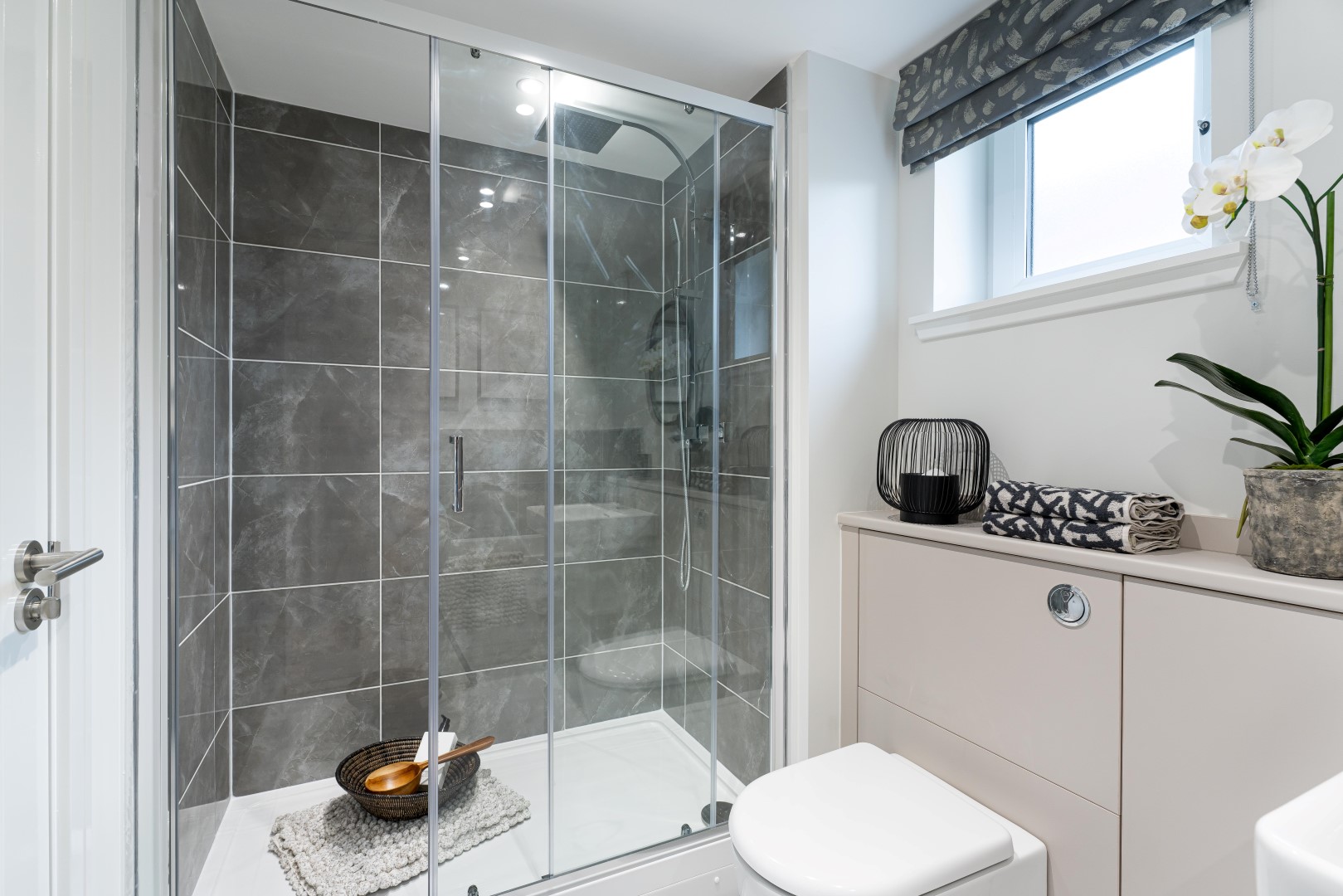 1/1 13 Carrochan Gardens, Balloch, Alexandria, G83 8FF Corum Property