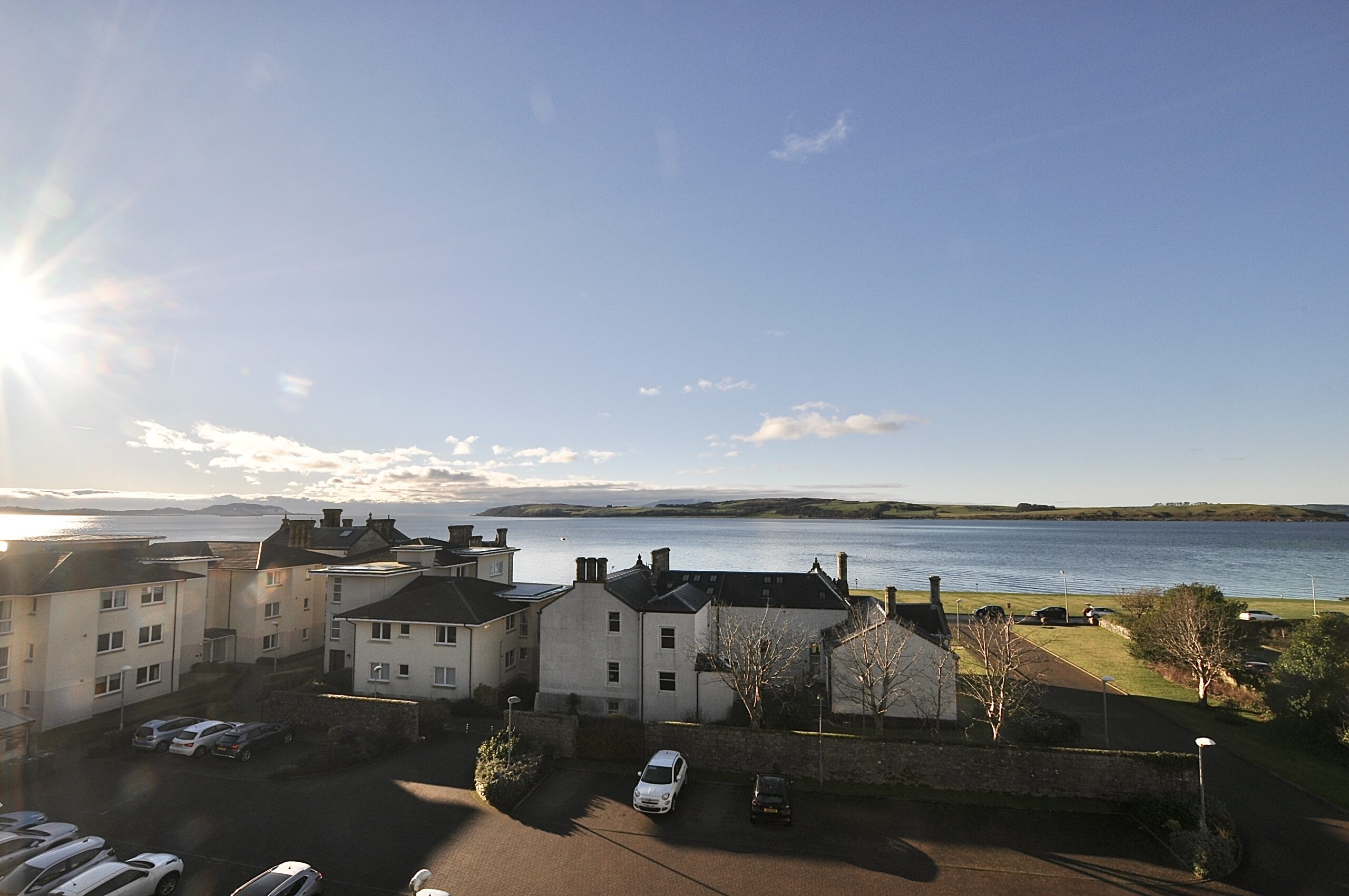 61 Castlebay Court, Largs, KA30 8DP Corum Property