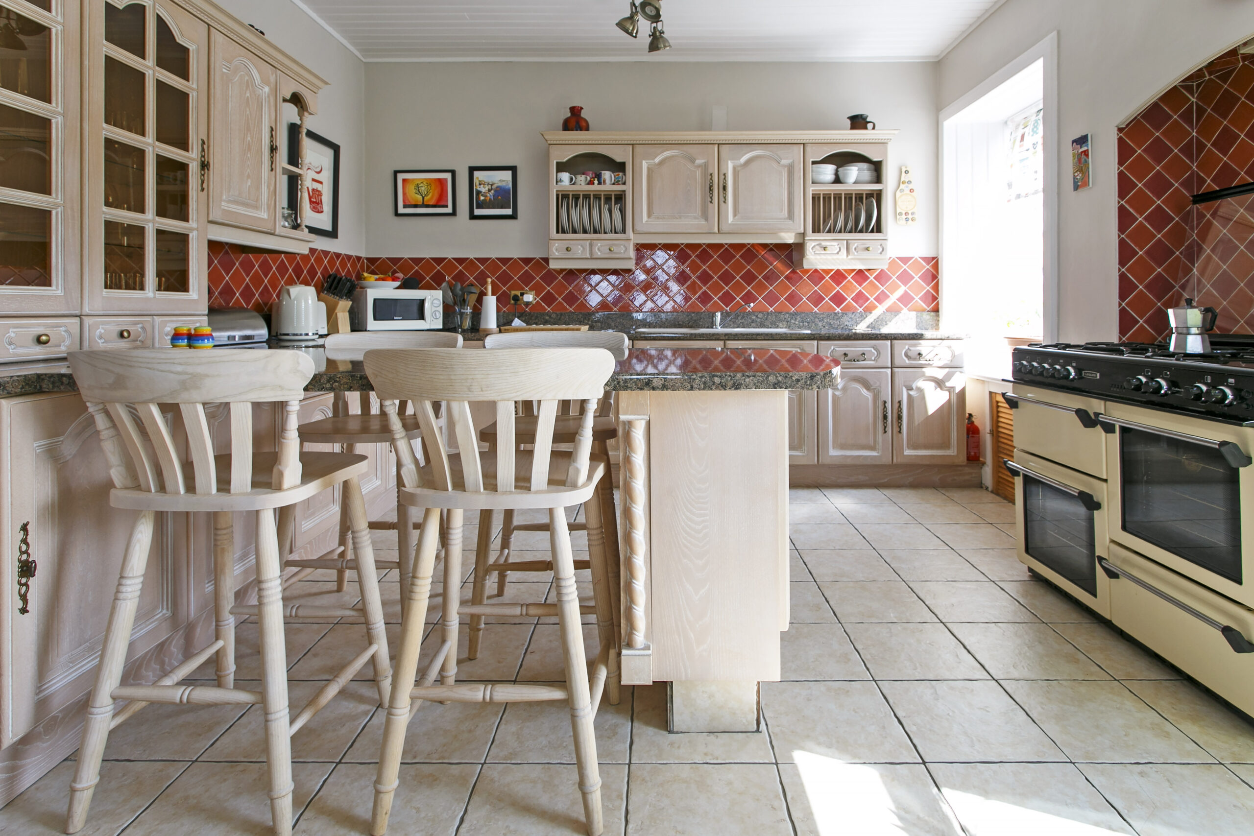 9 Routenburn Road, Largs, KA30 8QA Corum Property