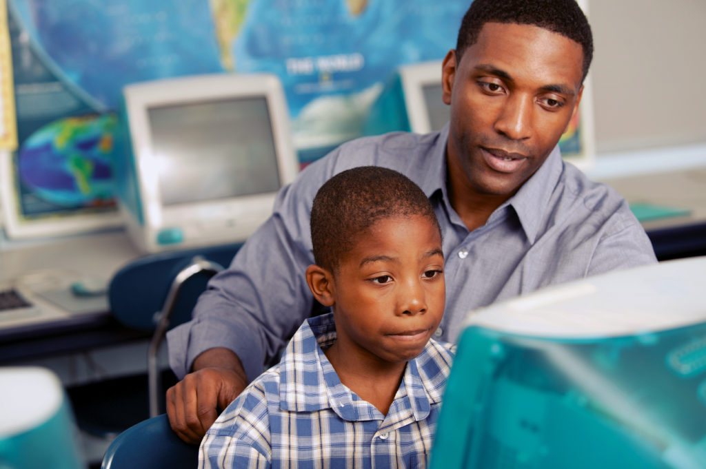 Four Ways to Help Parents Guide Kids' Technology Use Corwin Connect