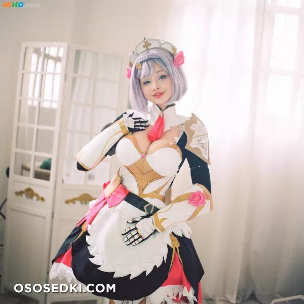 Model Hidori Rose (@hidorirose) in cosplay Noelle from Genshin Impact