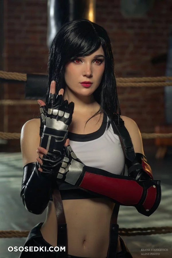 Tifa Lockhart free naked +18 cosplay photos leaked from Onlyfans