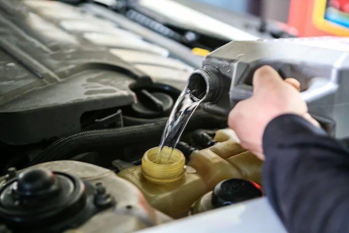 Coolant Leak Repair Cost [Labor & Parts] - Costhack.com