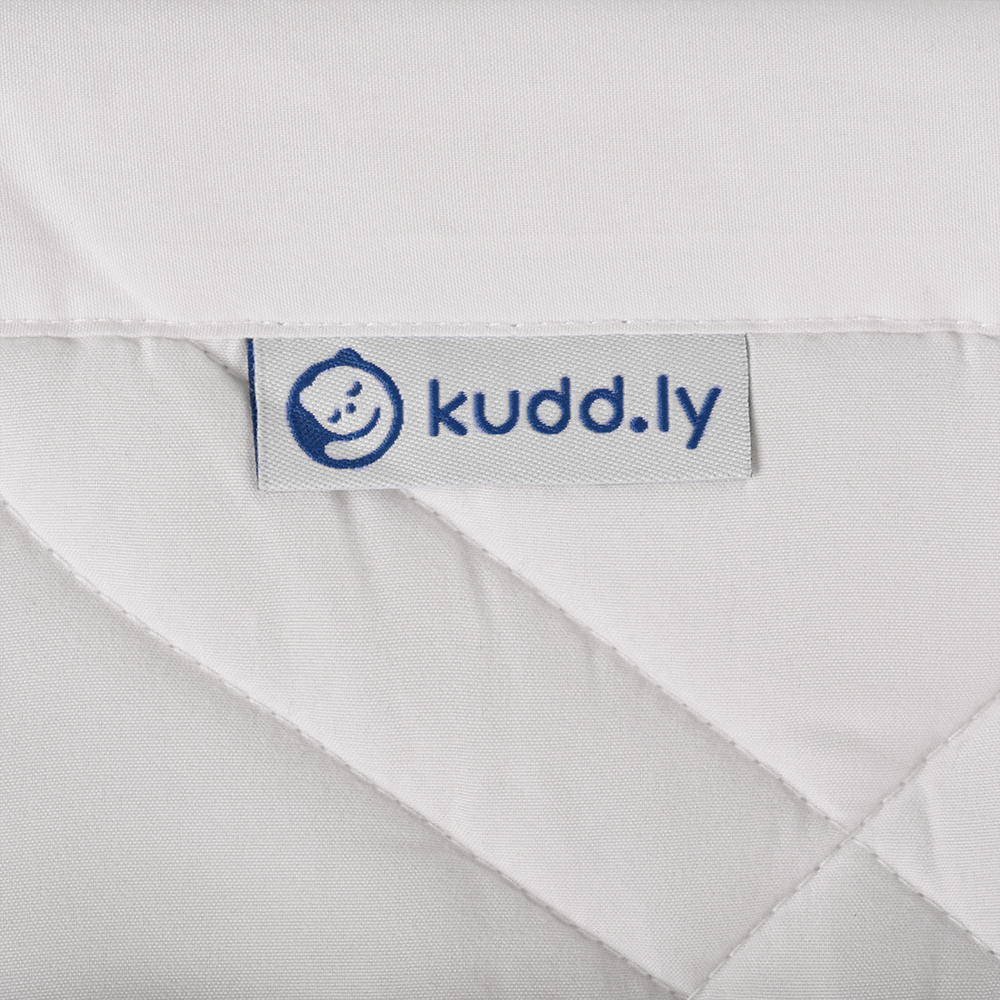 Get Through Summer With This Kuddly Cooling Blanket Cosy Sleep