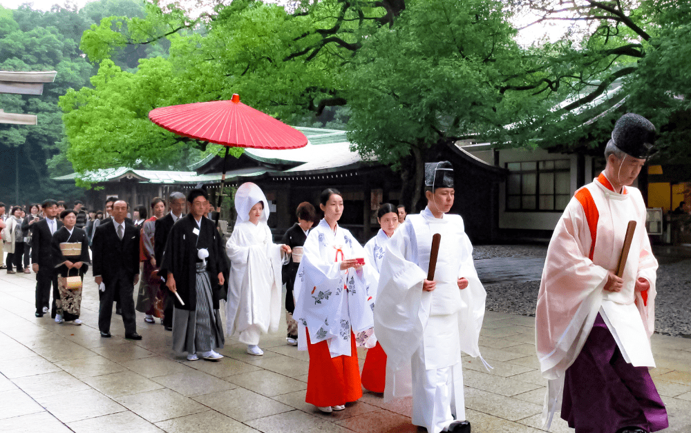 Guide to Attending Japanese Wedding Phrases, Etiquette & Things to Avoid