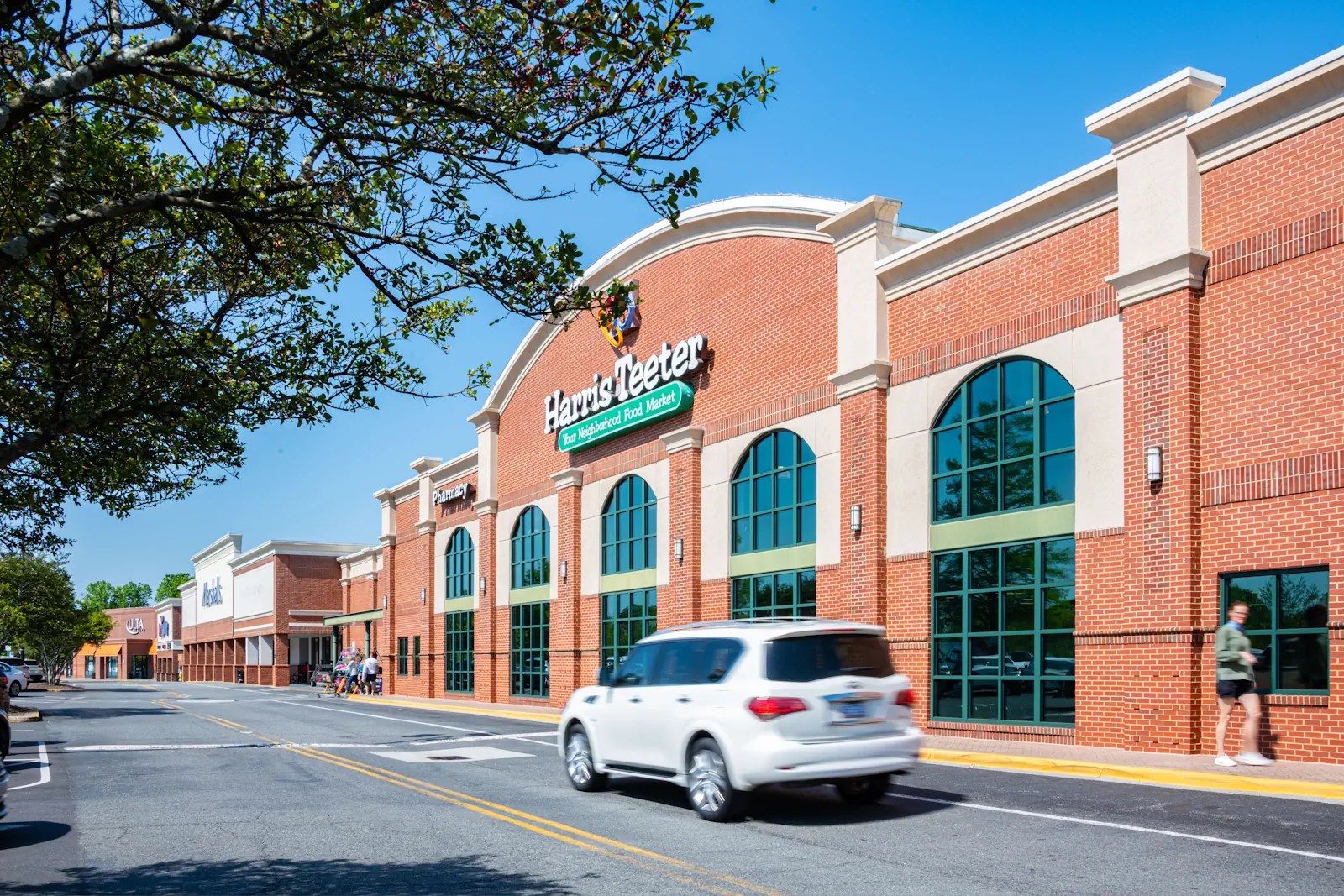 Home Cotswold Village