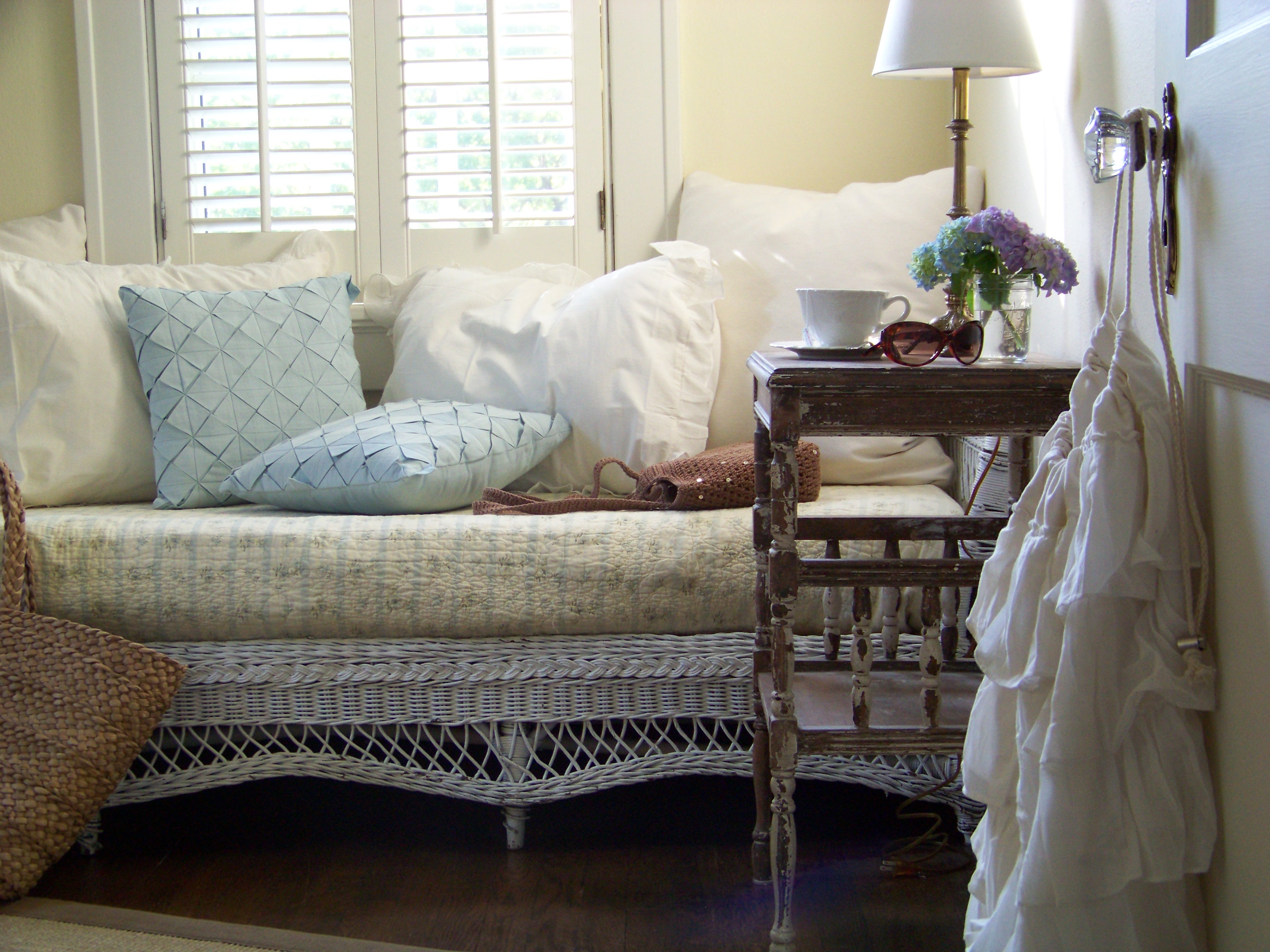 daybed cottage fix