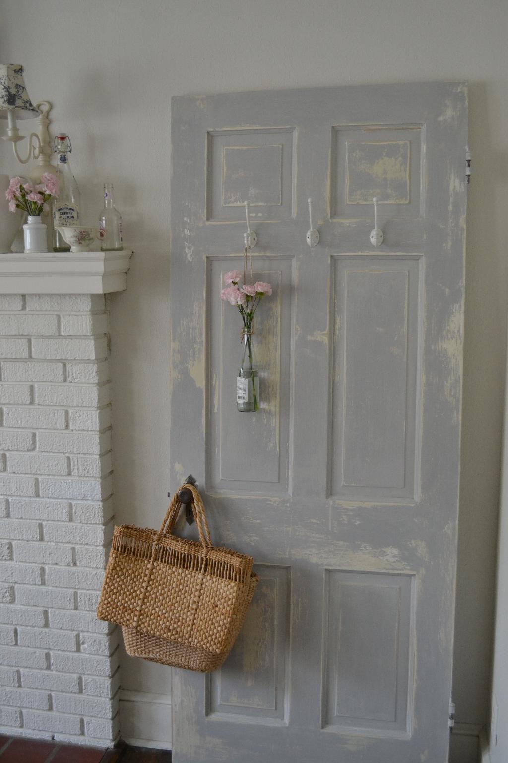 shabby door with Parisian Gray chalk paint cottage fix