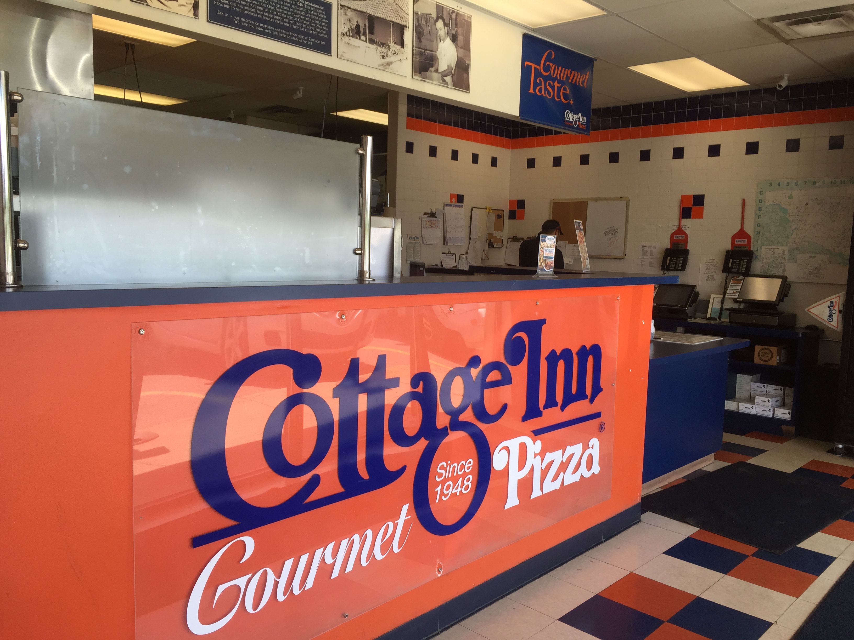 Broadway Ann Arbor Pizza Restaurant Cottage Inn Pizza