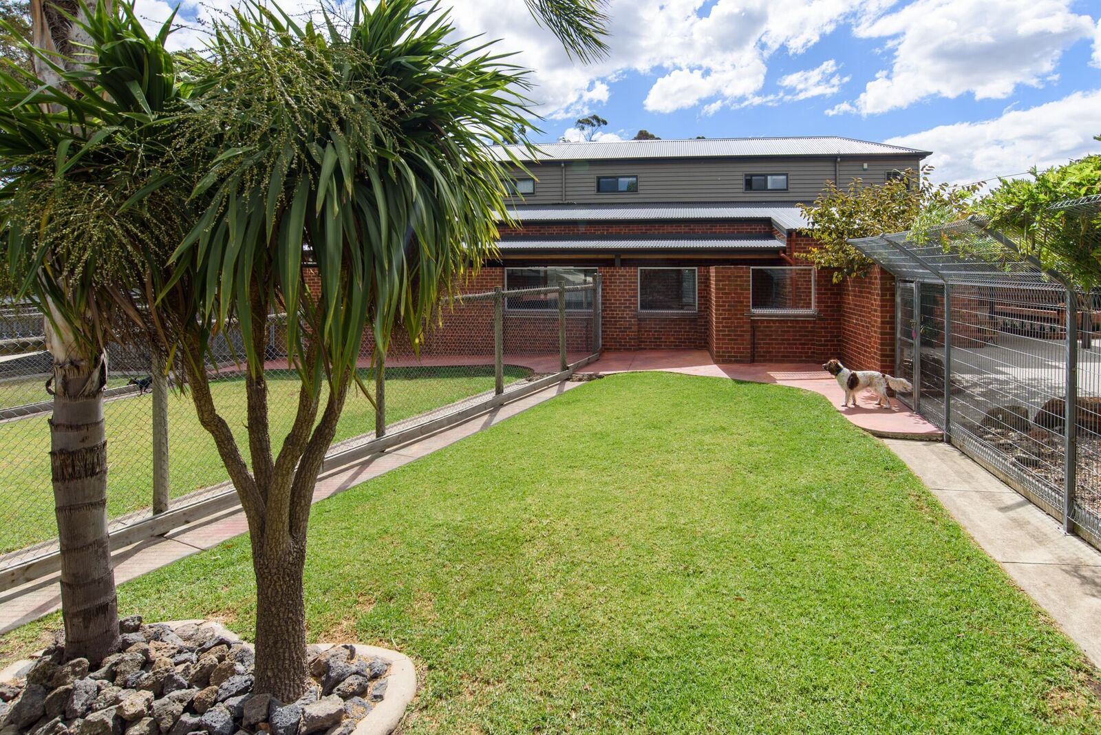 The Main Cottage Kennels