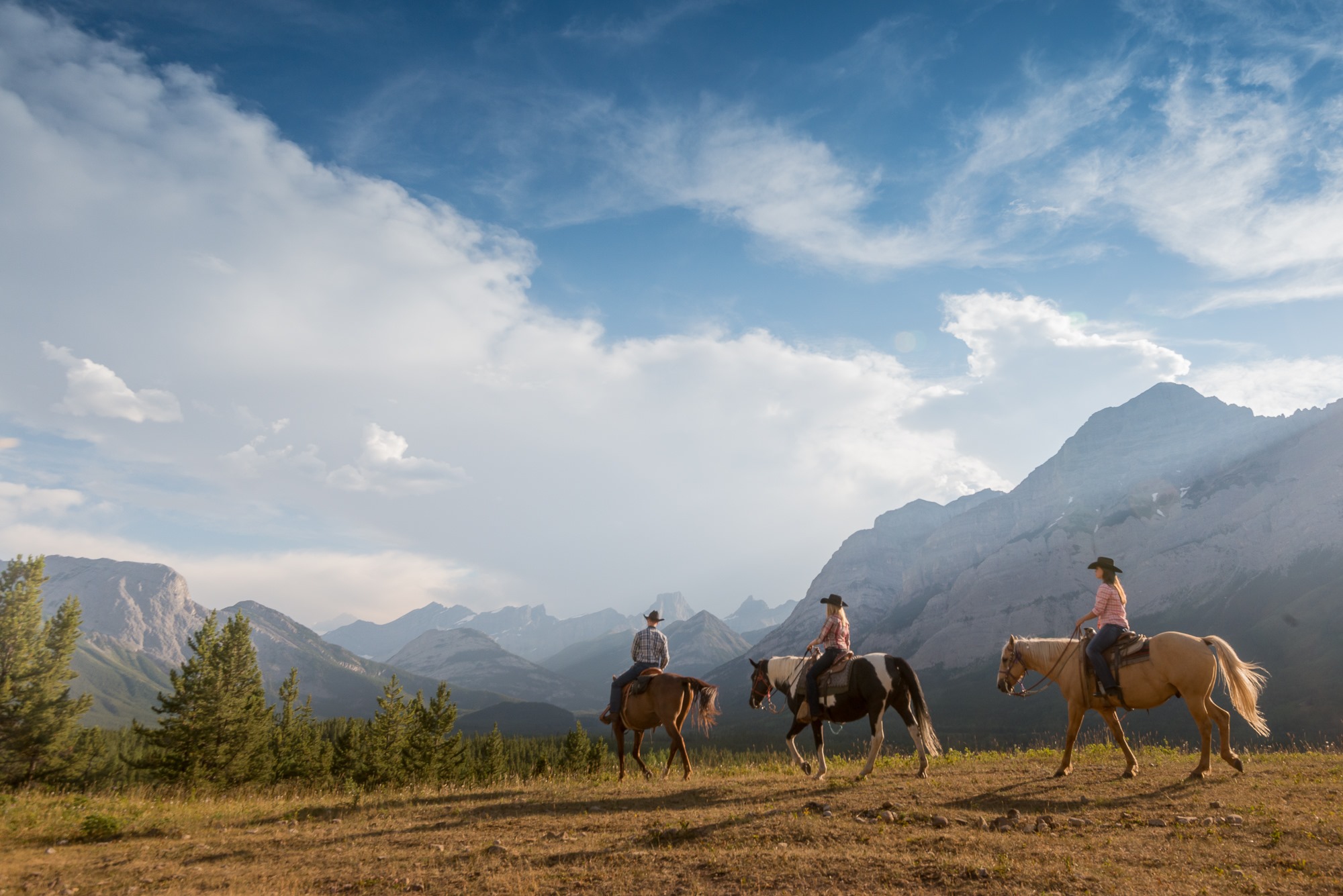 10 horseback riding adventures in Western Canada to channel your inner