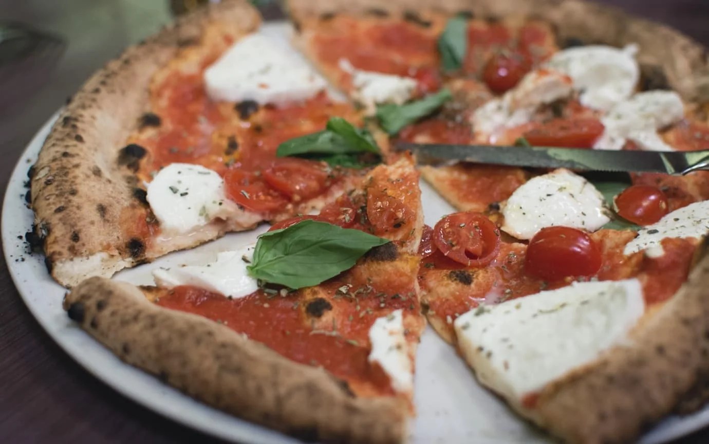 What Is A Clean Cut Pizza? Everything you need to know