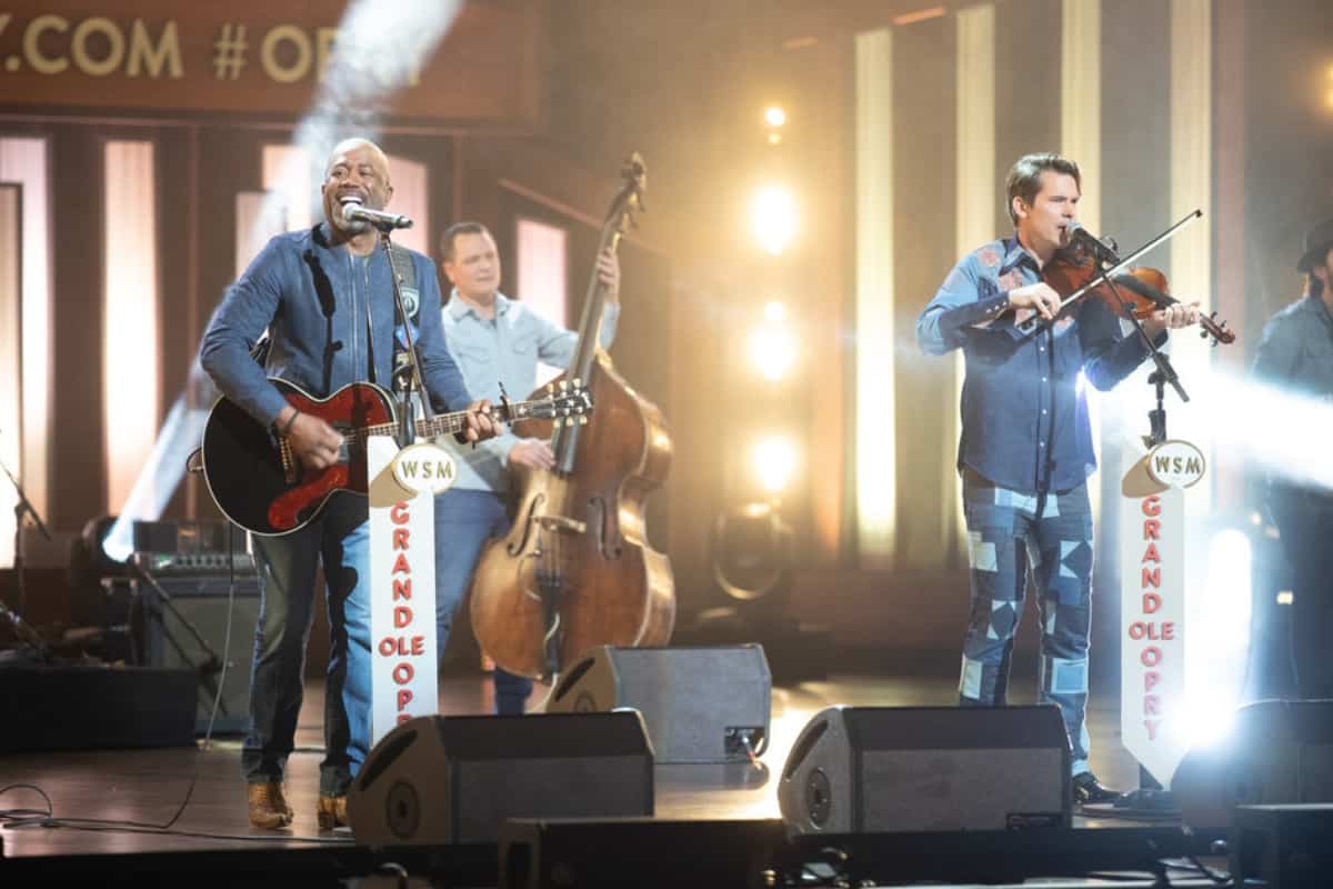 Darius Rucker and Old Crow Medicine Show Team Up For 'Wagon Wheel