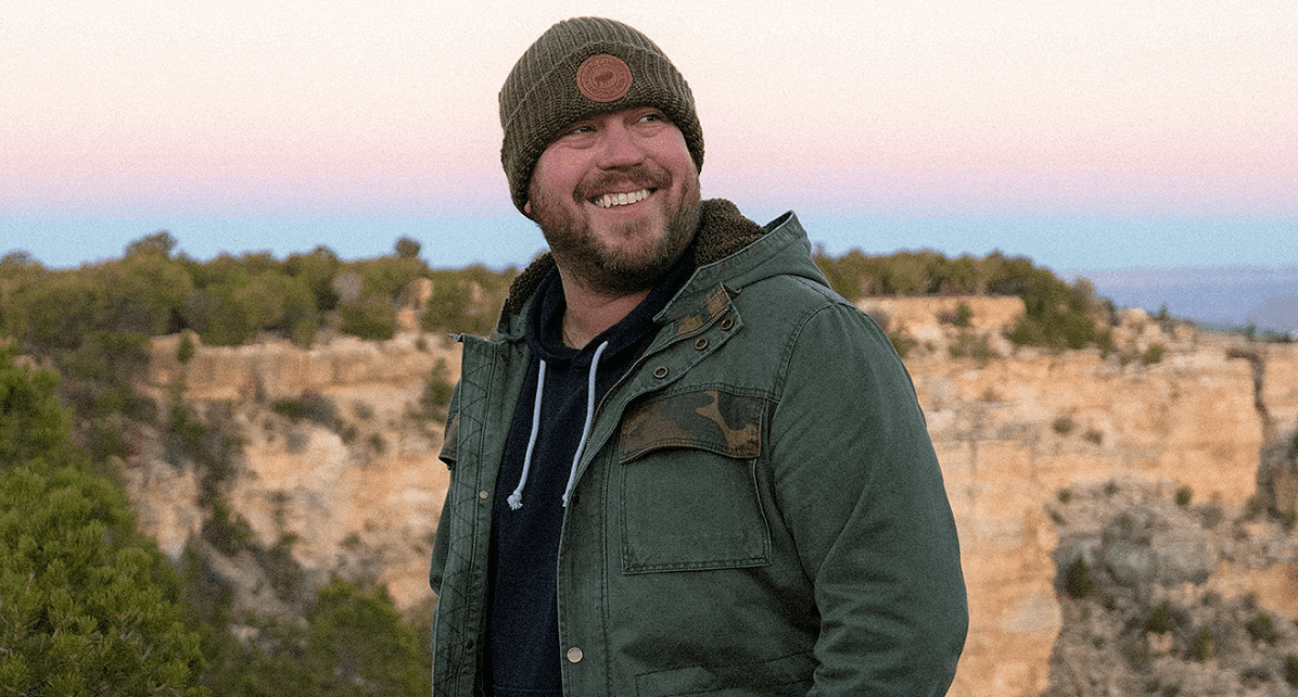 Mitchell Tenpenny Reveals the Special Meaning Behind His New 'Bucket
